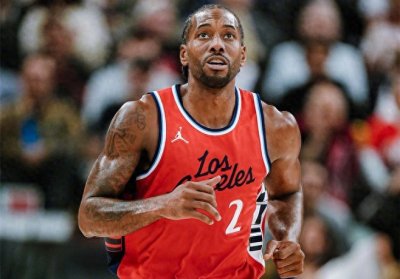 慢镜还原!莱昂纳德防守有多恐怖,8次吓得老鹰队员“哆嗦”