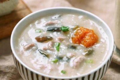 ​吃什么物品对于胃佳?易消食及富含纤维的食物，菠菜养胃