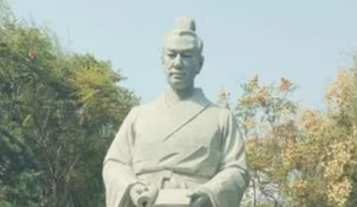 ​东汉末建安七子之一徐干简介：其以诗、辞赋、政论著称