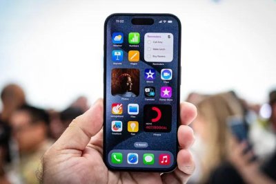 ​苹果 iPhone 15 Pro 和 iPhone 15 Pro Max 真机上手