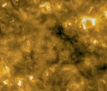 ​最亲近太阳的照片 美国航天局拍到太阳迩来隔绝照片