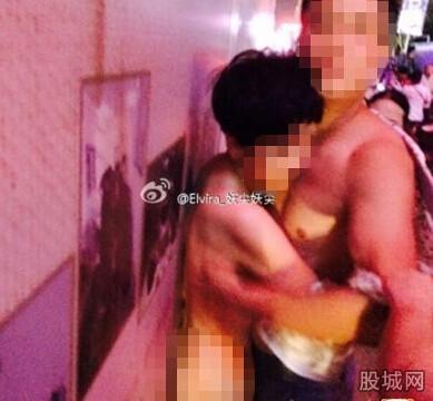 10余名少女深夜街头群殴（闹市一女子裸身当街跪立PK郑州小三）(2)