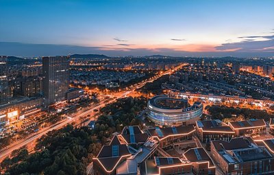 ​张家港和宜兴哪个发达(宜兴和张家港哪个好)