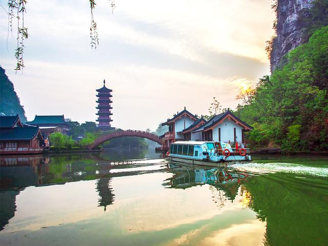 五、遇龙河景区和叠彩博物馆