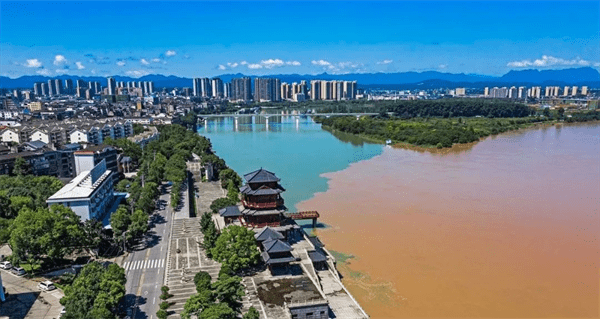 当阳和宜都哪个发展得好(宜都和当阳哪个好)