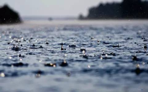 为什么会下雨(天上为什么会下雨)