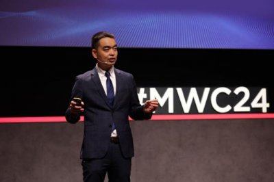 ​华为发布全球首个5.5G智能核心网，加速迈入智能世界