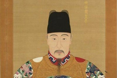 ​嘉靖帝和万历帝近60年不上朝,为何还能稳坐皇位?