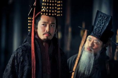 ​孙权建立吴国为什么比曹魏晚了9年,比蜀汉晚了8年?