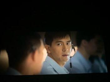 《中国机长》李现饰演人物原型大夸满意，爆料老婆也是“现女友”