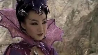 ​还记得《活佛济公》的绿姬吗？如今卸妆戴上墨镜，美到高攀不起！