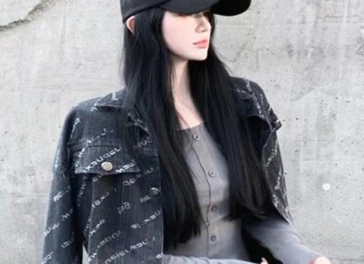 ​女人暗恋你三件事(已婚女人偷偷暗恋你的表现)