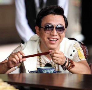 ​《我是歌手》汪峰请来黄渤助阵，一开口惊呆观众