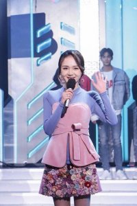 ​赵雷“有”女朋友，刺猬粉们接着哭吧，汪苏泷靳梦佳是假的