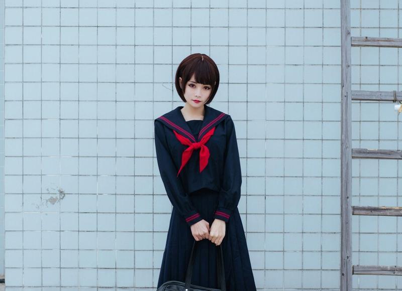 丈夫频繁出轨妻子该不该离婚，尊重本人的意见