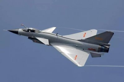 ​试飞英雄李中华：创造歼10极限纪录，曾20次空中遇险，获八一勋章
