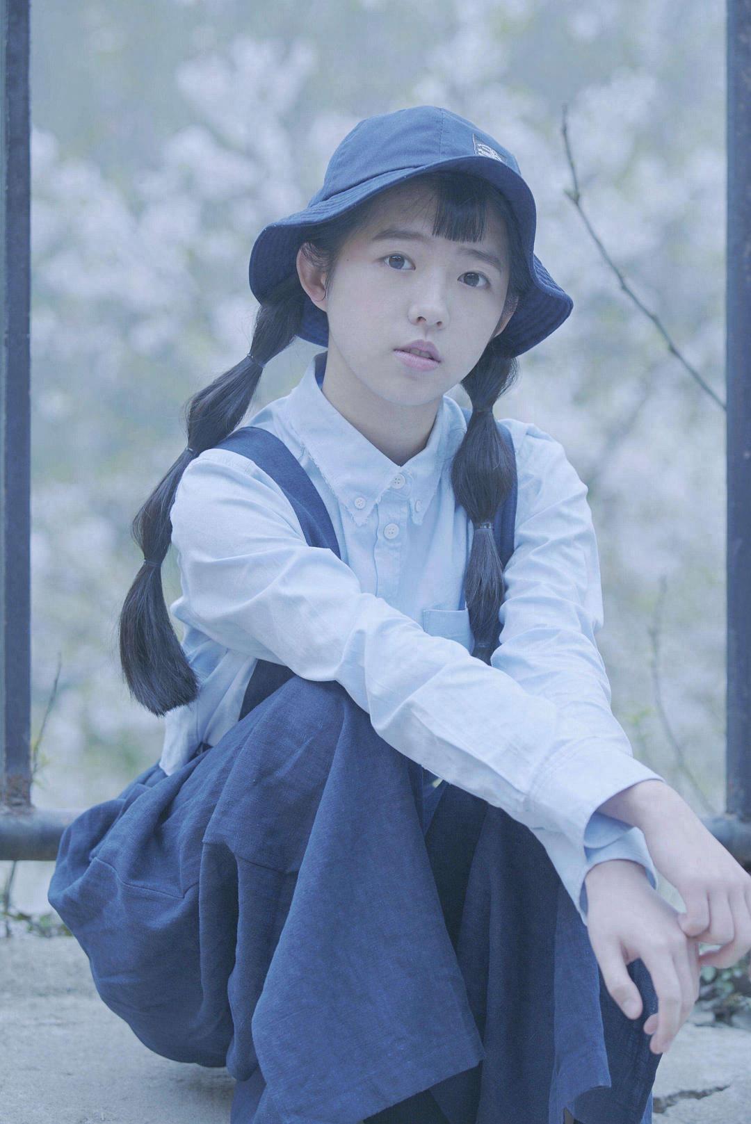 内地新晋小花何蓝逗