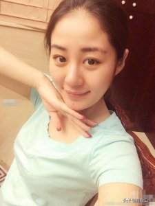 ​《乡村爱情》刘英和宋青莲长得太像了，难道是一对失散多年的姐妹