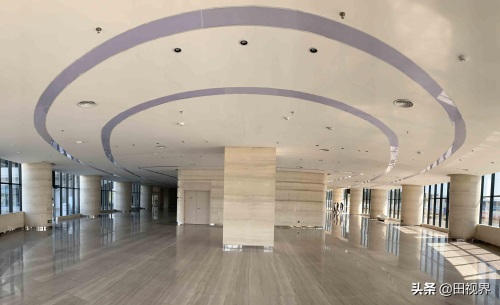 南宁地标性建筑，广西新媒体中心成网红打卡地