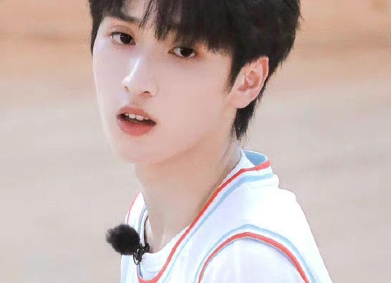 为什么女生不喜欢男生摸脚