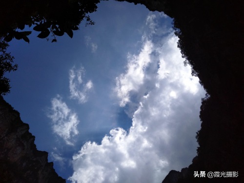 “好大一个坑”，美丽且神秘的重庆奉节小寨天坑