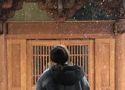 ​女朋友不发朋友圈公开什么心态，女朋友不把你公开在朋友圈