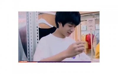 ​喜欢的女生嫌弃我矮要放弃吗