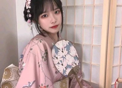 ​低调稳重家里有钱的女生 富家女韩雪穿衣真低调