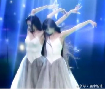 ​身高170的小彩旗，头发长达1米3，赚钱多多却被网友认为可怜