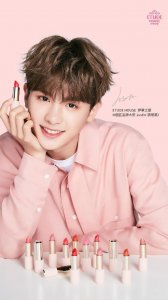 ​「NINE PERCENT」「新闻」190529 黄明昊最新壁纸来袭 双重魅力可盐可甜