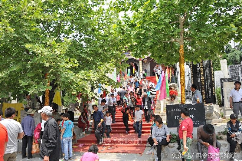 纪念曹国国君曹叔振铎，菏泽市定陶区仿山庙会盛况空前