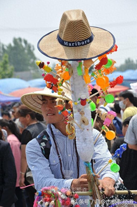 纪念曹国国君曹叔振铎，菏泽市定陶区仿山庙会盛况空前