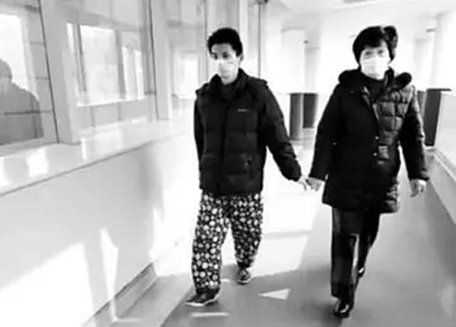 整容失败后的抑郁症案（12年前割肝救儿的）(2)