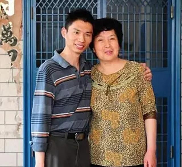 整容失败后的抑郁症案（12年前割肝救儿的）(9)
