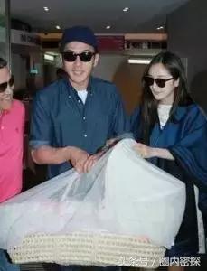 baby是怎么成功上位的（这回大肚子照都晒了又说是p的）(11)