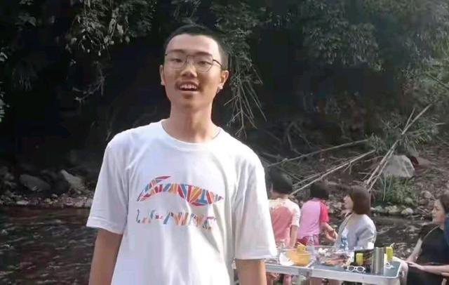 胡鑫宇案为何无人相信是自杀（盘点胡鑫宇案情111天的细节始末）(5)