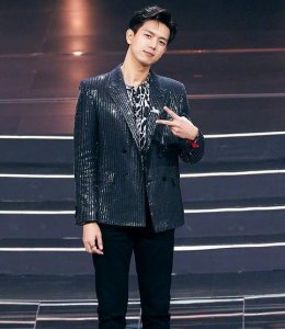 ​电视剧大赏排行榜：李现未进前三，肖战仅排第二，第一名实至名归