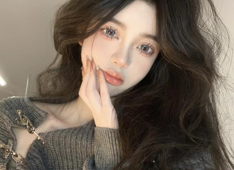 如何在与女朋友吵架时保护她的感受和关系