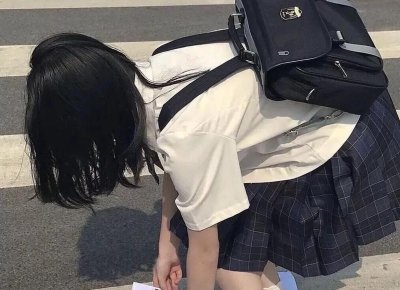 ​单亲家庭的孩子是否更容易受到心理压力 单亲家庭孩子的心理特点和教育方法