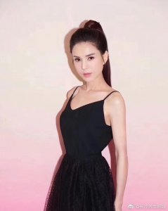 ​李若彤个人资料（54岁李若彤不结婚生子被嘲，回怼这是我的人生）
