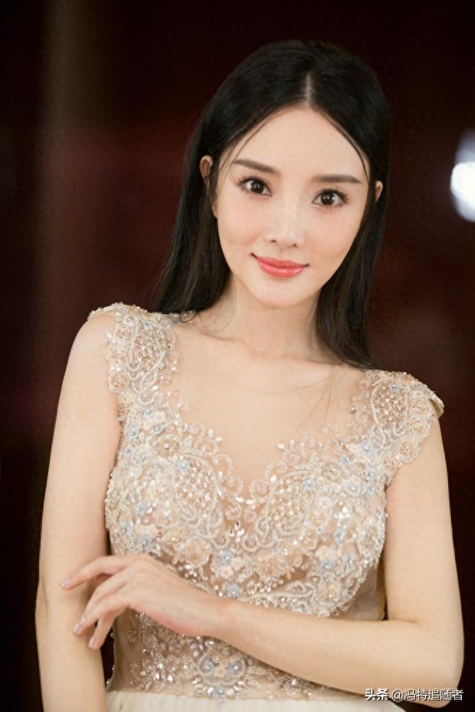 《奋斗》三大女主演现状，一个已离婚、一个深陷绯闻、一个仍单身