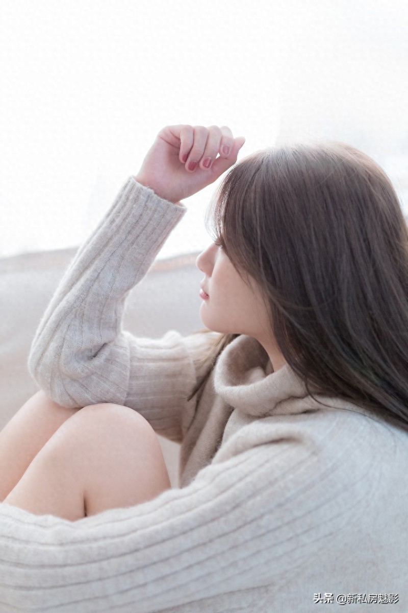 私房照，温柔气质型美女，长腿养眼精致可爱