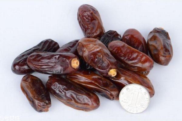 椰枣的营养价值 椰枣的食用禁忌 椰枣的营养价值 椰枣的食用禁忌