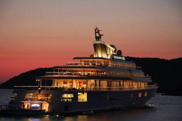 世界最大超级游艇（世界前9大超级游艇）(17)