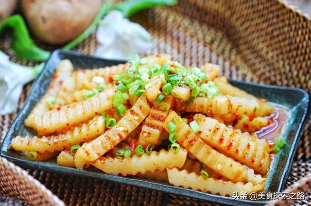 夜市摆地摊最简单卖什么好（新手摆地摊卖什么好）(1)