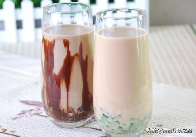 夜市摆地摊最简单卖什么好（新手摆地摊卖什么好）(12)