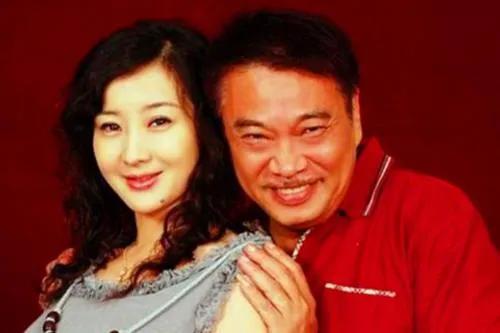 介绍一下吴孟达个人婚史(吴孟达半生为年少风流还债)(14)