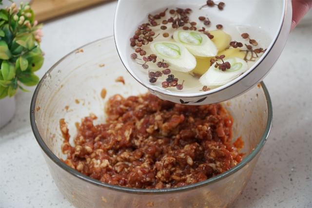 岳云鹏为啥那么喜欢吃饺子(是岳云鹏的最爱)(10)