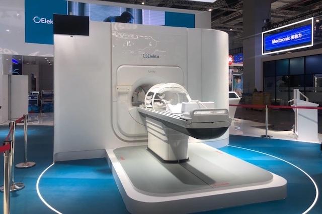 世界最顶级放疗设备(全球三大放疗设备巨头都来了)(1)