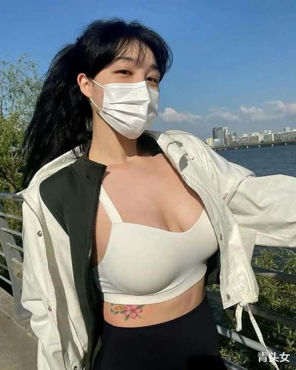 100句最撩女朋友的情话短句(怎么对女朋友说情话暖心)